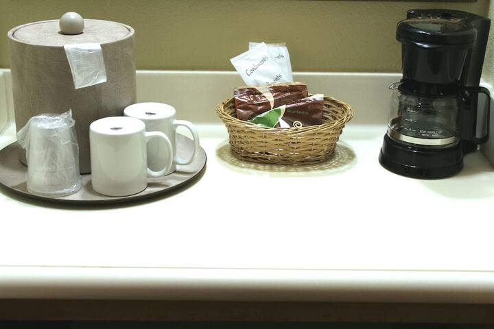 Breakfast/Coffee Service 30 of 37