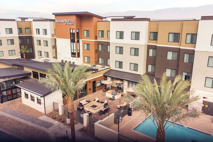 Hotel 4 of 77