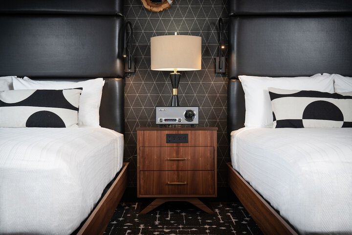 Room 30 of 68