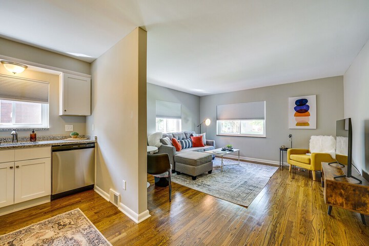 Wyandotte Vacation Rental Apartment Near Hospital!