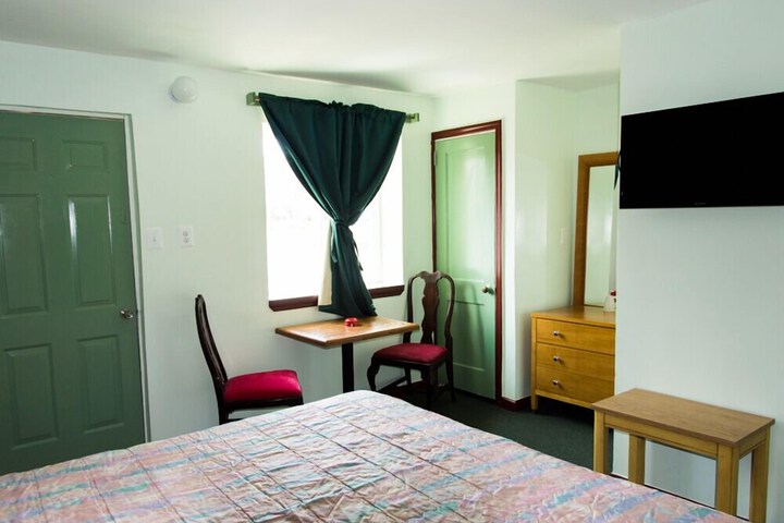 Bay Drive Motel