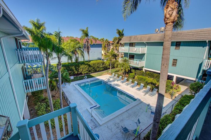 Anna Maria Island Beach Palms 5B