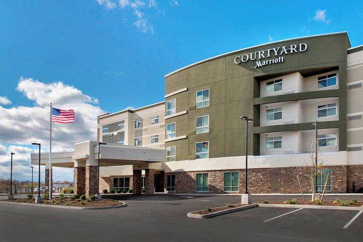 Courtyard by Marriott Schenectady at Mohawk Harbor