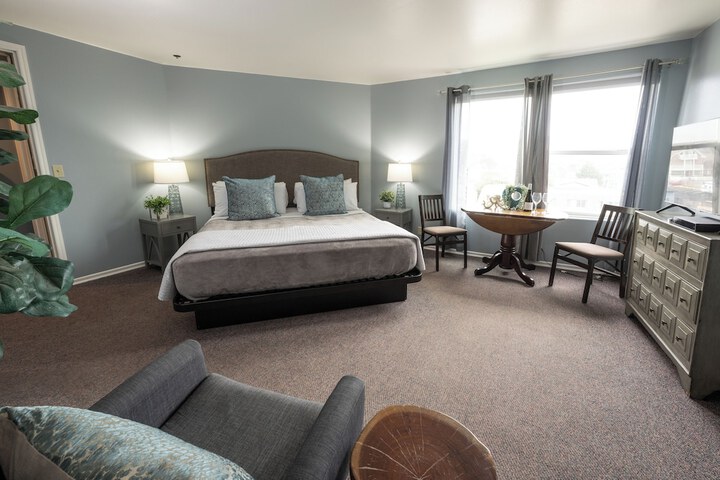 Room 75 of 176