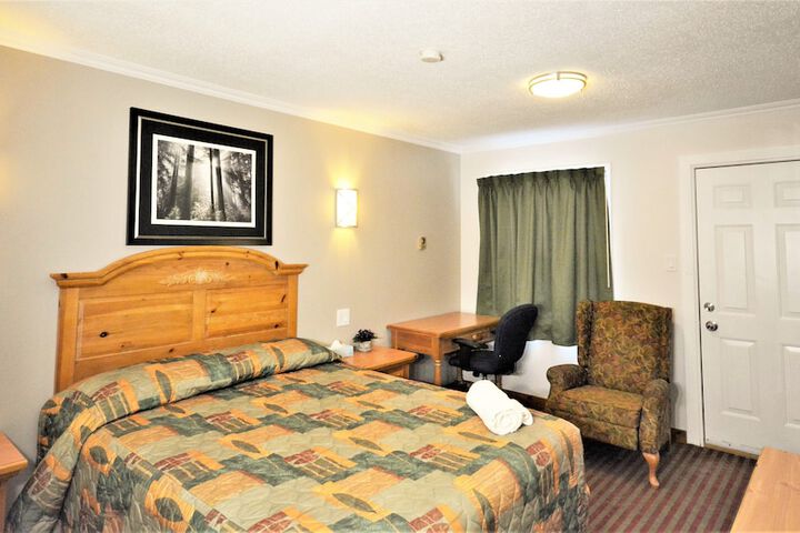 Room 128 of 181