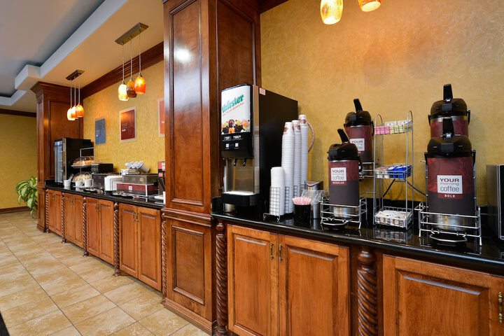 Comfort Suites Bay City East