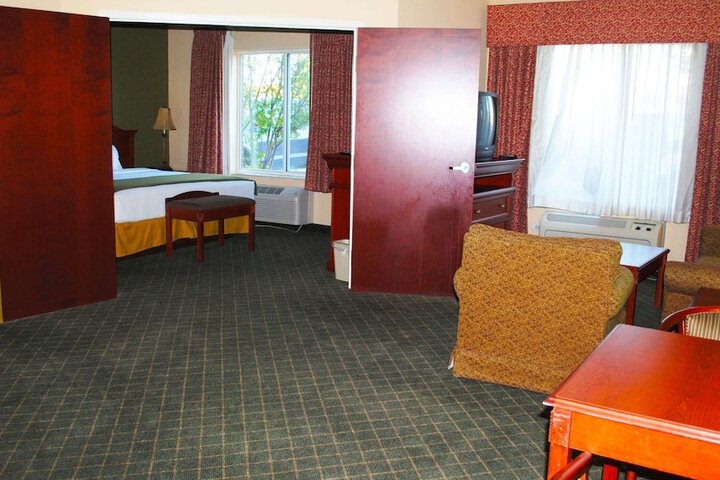 Magnuson Hotel Commerce