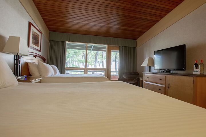 Room 53 of 111