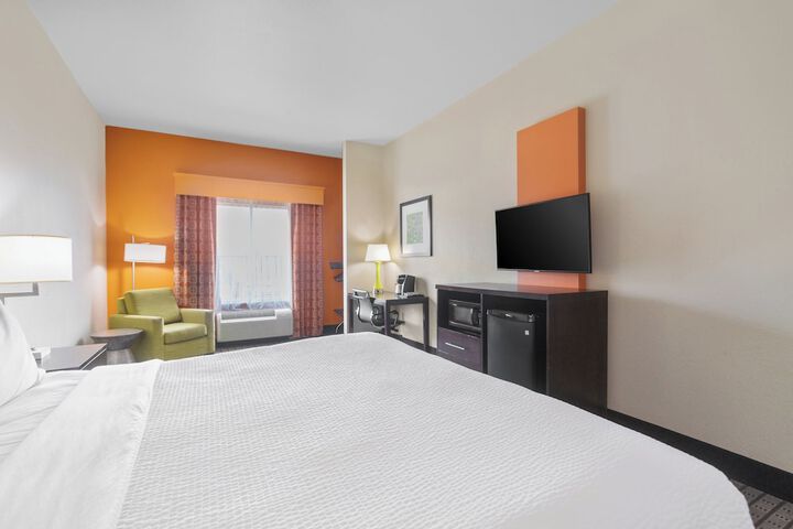 Room 55 of 80