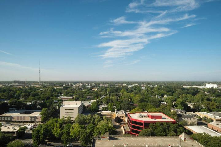 Sheraton Grand Sacramento Hotel