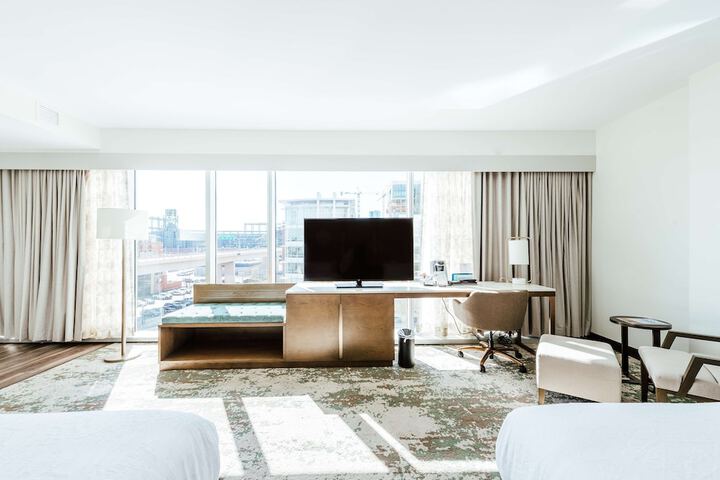 Room 46 of 120