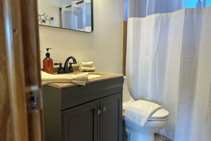 Elk Antler Inn