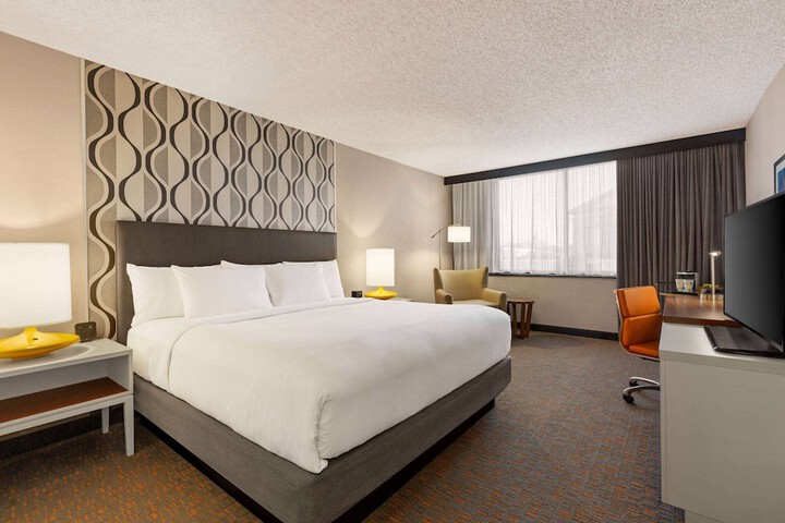 Wyndham Fort Smith City Center