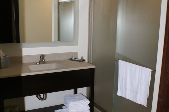 Room 26 of 37