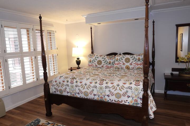 Rosemont Inn Resort B & B