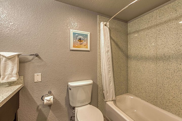 Room 35 of 150