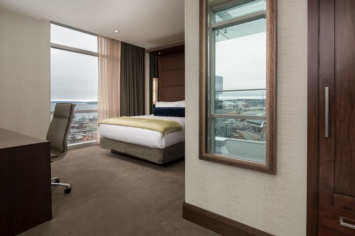 Embassy Suites by Hilton Seattle Downtown Pioneer Square