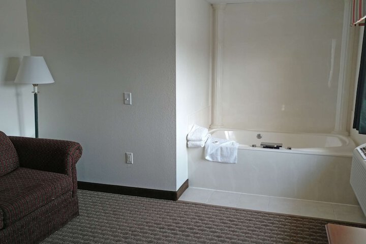 Room 19 of 21