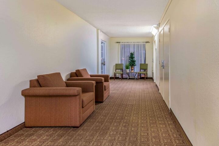 Hotel Interior 7 of 30