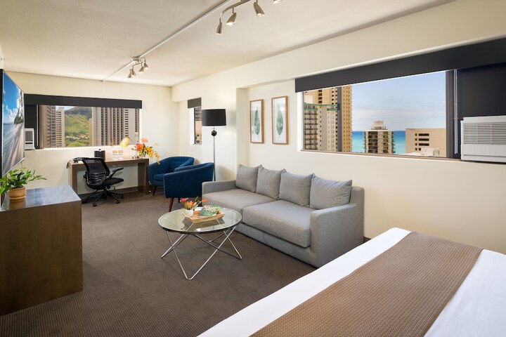 Room 73 of 156