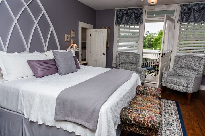 Kennedy Manor B & B