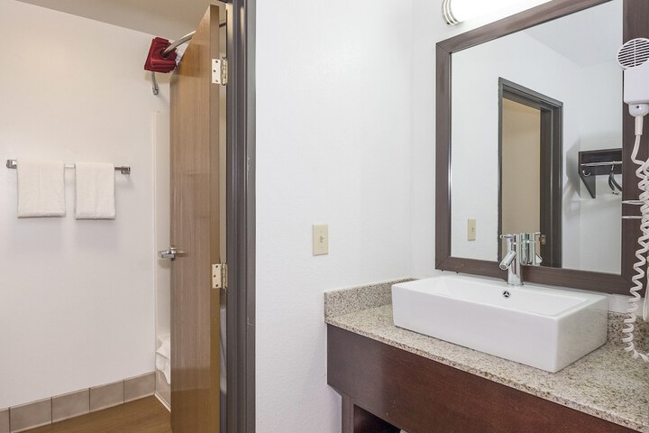 Room 18 of 23