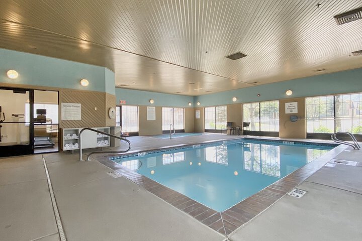 Pool 9 of 33
