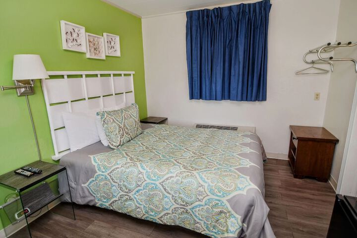 Room 52 of 62