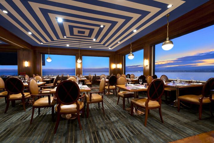 Dining 54 of 80