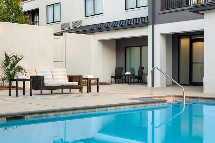 Courtyard Houston Sugar Land / Stafford