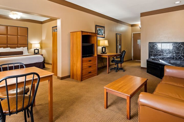 Room 13 of 22