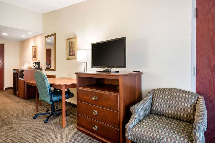 Room 29 of 40