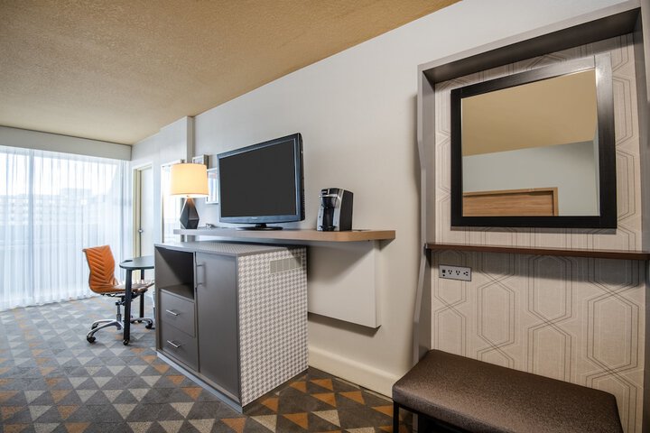 Room 32 of 56