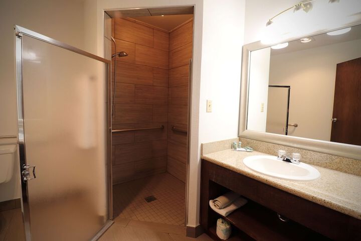 Room 15 of 20