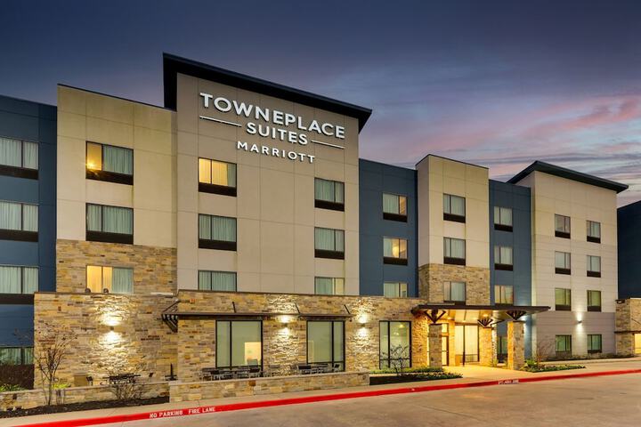 Hotel 7 of 68