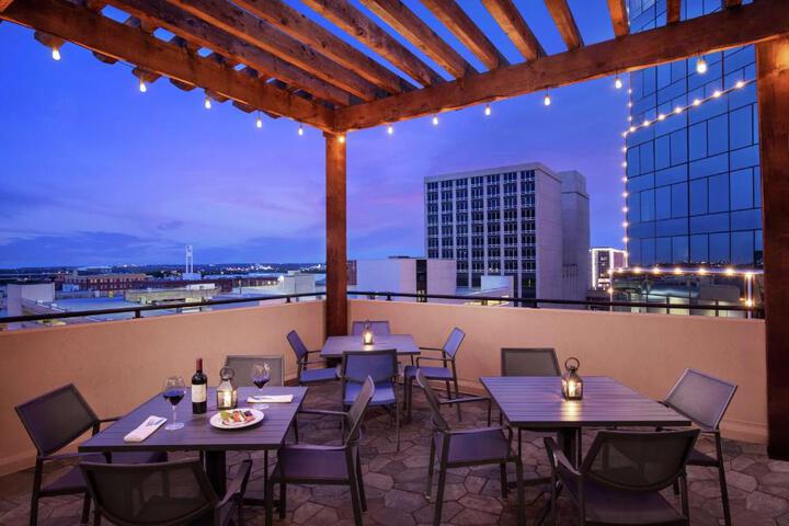 Embassy Suites by Hilton Fort Worth - Downtown