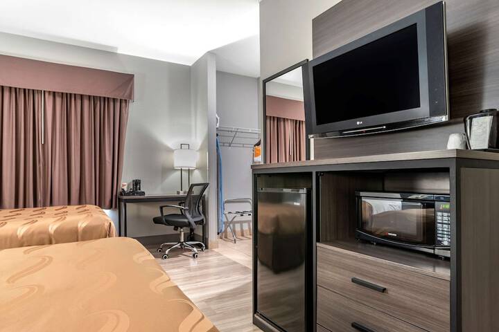 Room 12 of 22