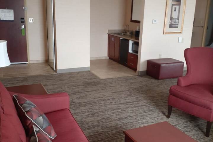 Hampton Inn & Suites Greensburg