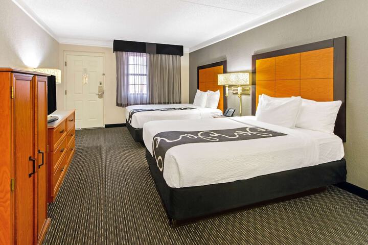 Room 26 of 29