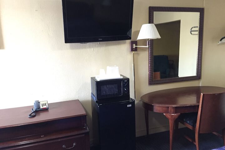 Room 8 of 47