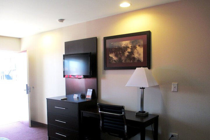 Room 28 of 61