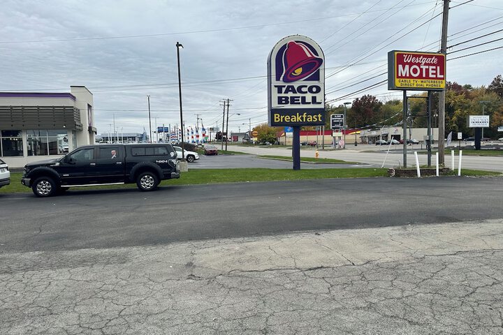 Westgate Manor Motel Austintown-Younstown Ohio