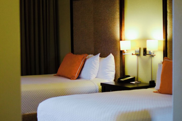 Room 42 of 106