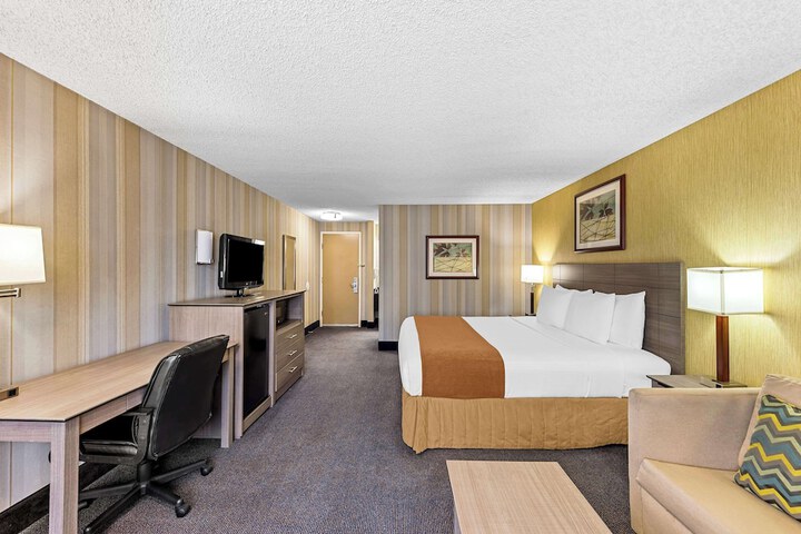 Best Western Cascadia Inn