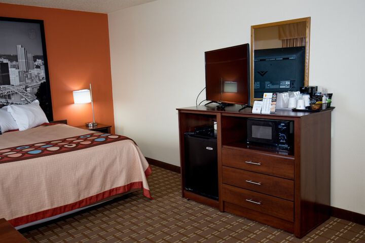 Room 19 of 36