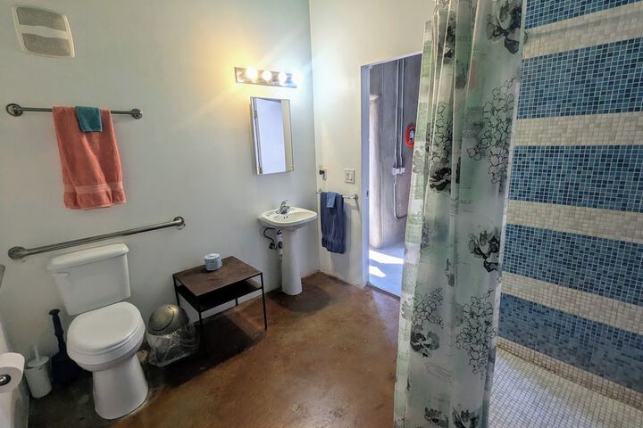 Room 179 of 286