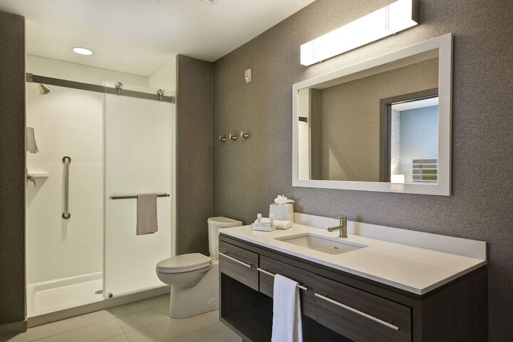 Room 21 of 49