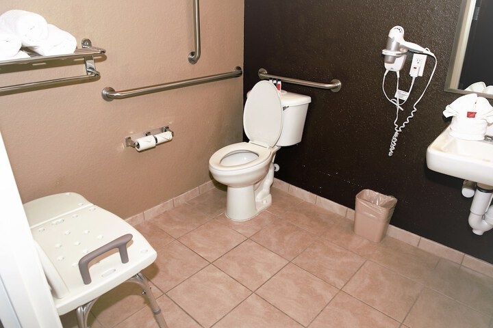 Microtel Inn & Suites by Wyndham Jacksonville Airport