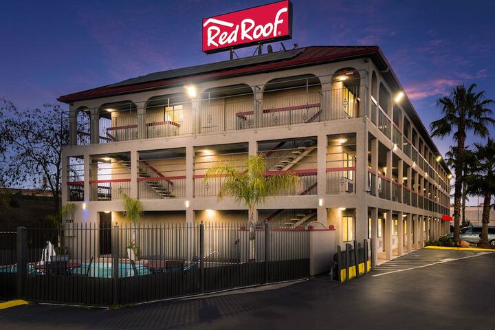 Hotel 7 of 38