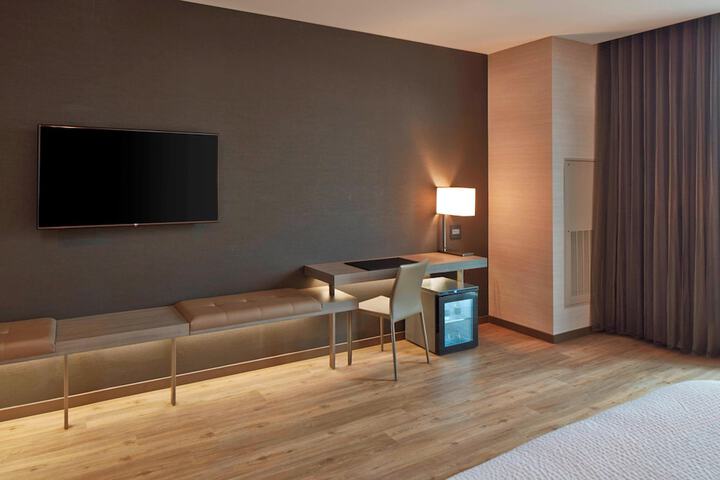 Room 25 of 55